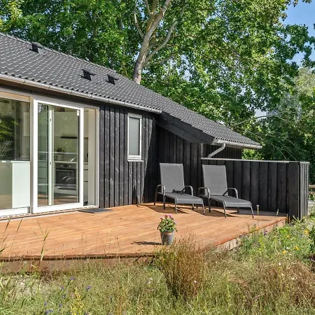 Holiday home Thora - 800m From The Sea In Sealand By Interhome